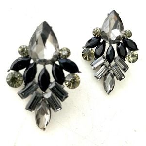 Rhinestone Smoky Gray Black Vintage Earrings Pierced Gothic Dark Academia